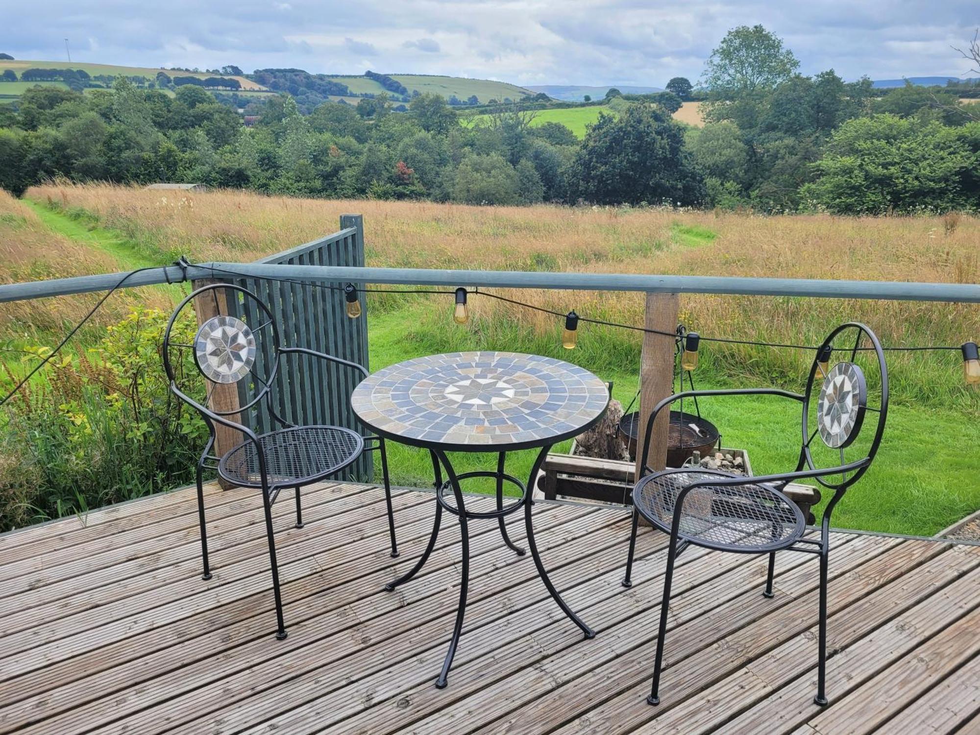 Hotel Go Eco Glamping Lampeter Exterior foto